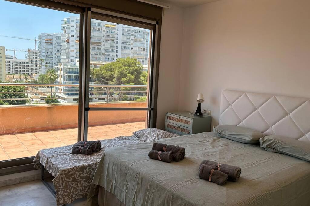 Atico Puerto Marina 2 Hab Con Piscina, 500M De La Plata Apartment Torremolinos Luaran gambar