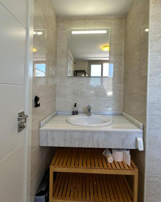 Atico Puerto Marina 2 Hab Con Piscina, 500M De La Plata Apartment Torremolinos Luaran gambar