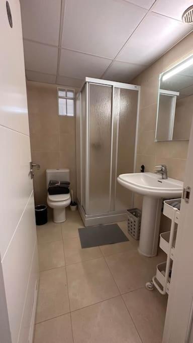 Atico Puerto Marina 2 Hab Con Piscina, 500M De La Plata Apartment Torremolinos Luaran gambar