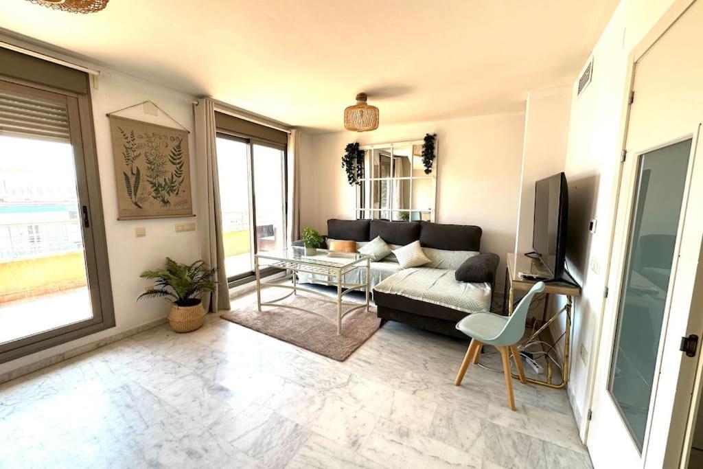Atico Puerto Marina 2 Hab Con Piscina, 500M De La Plata Apartment Torremolinos Luaran gambar