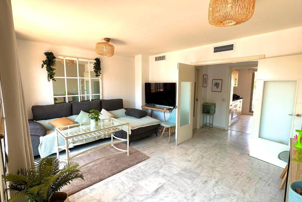 Atico Puerto Marina 2 Hab Con Piscina, 500M De La Plata Apartment Torremolinos Luaran gambar