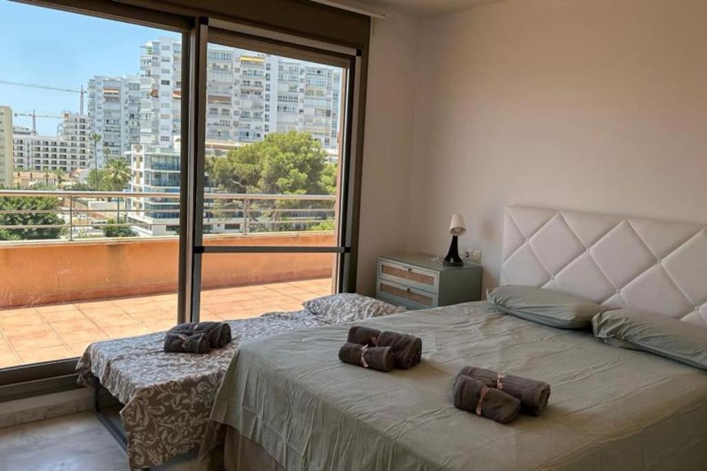 Atico Puerto Marina 2 Hab Con Piscina, 500M De La Plata Apartment Torremolinos Luaran gambar