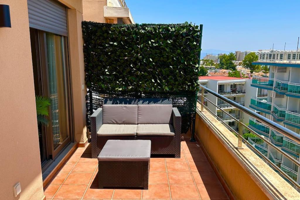 Atico Puerto Marina 2 Hab Con Piscina, 500M De La Plata Apartment Torremolinos Luaran gambar