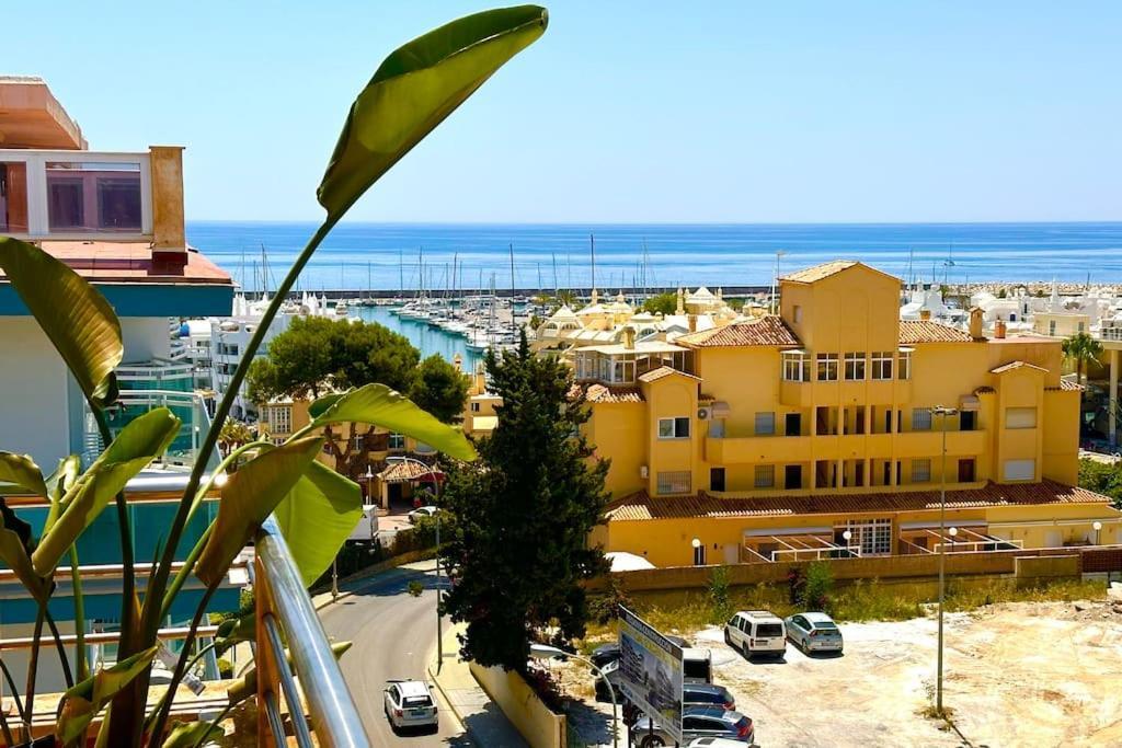 Atico Puerto Marina 2 Hab Con Piscina, 500M De La Plata Apartment Torremolinos Luaran gambar